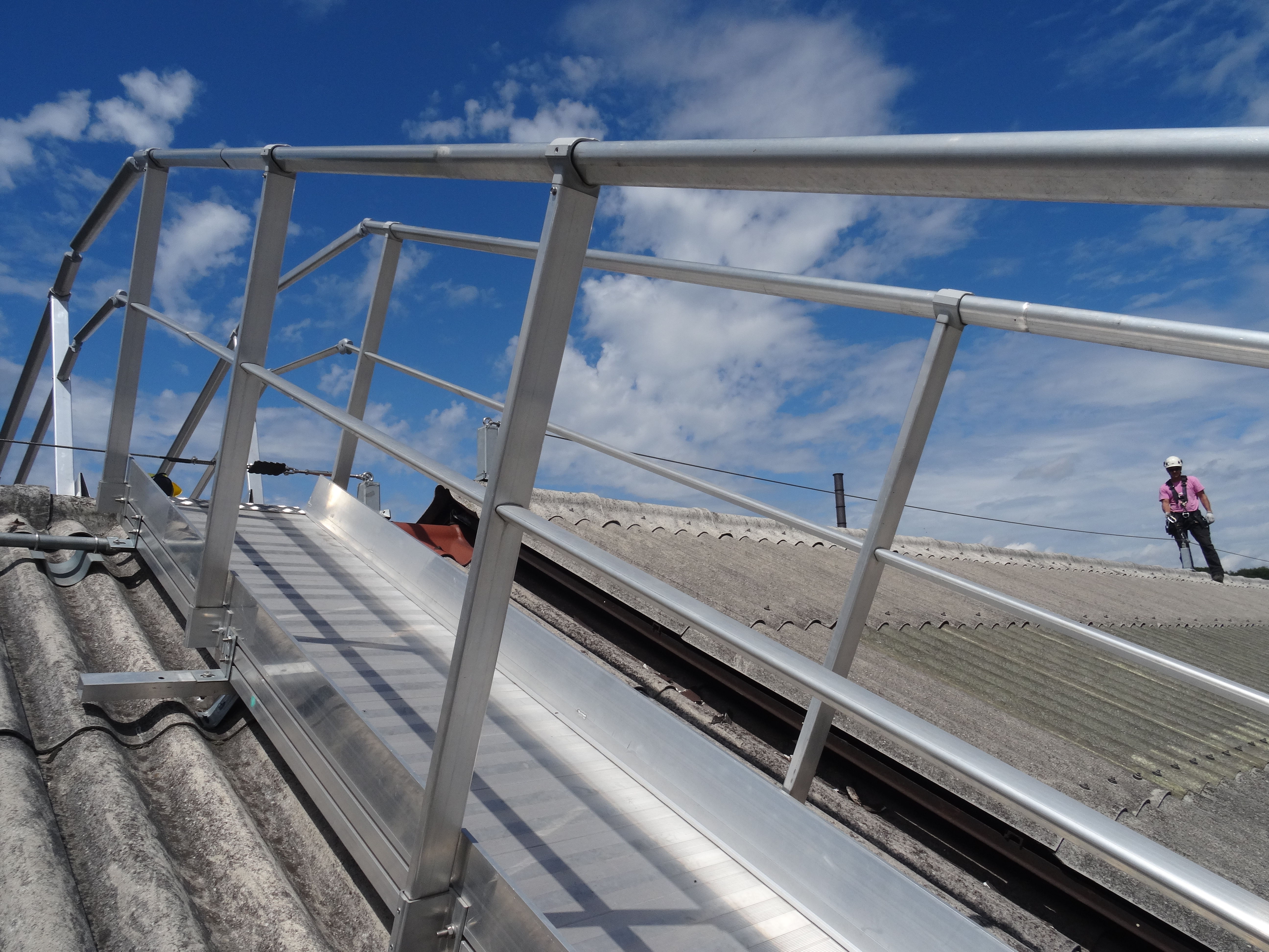travail en hauteur installation passerelles